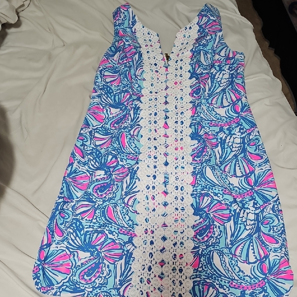 Colorful Sleeveless Dress with Lace Detail